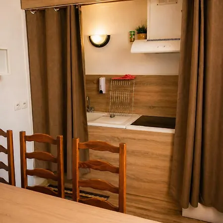 Le Logis Bressan-cosy-clim דירה *